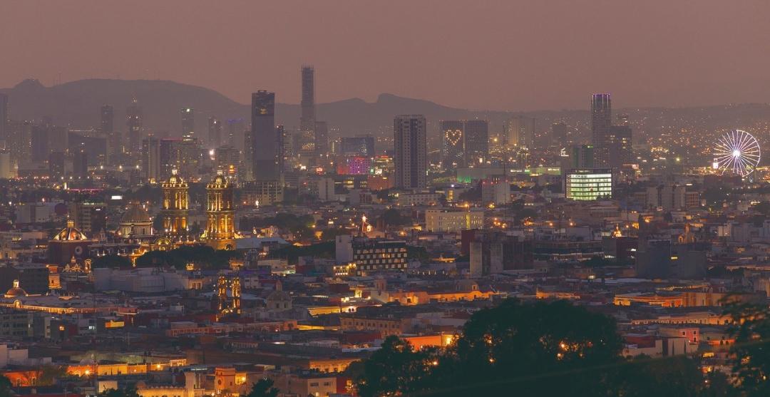 Empleos en servicios turísticos de Puebla en 2026 según Inegi