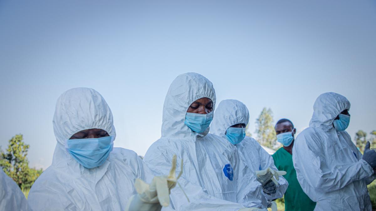 Ébola en África: expertos temen que la epidemia siga expandiéndose durante meses