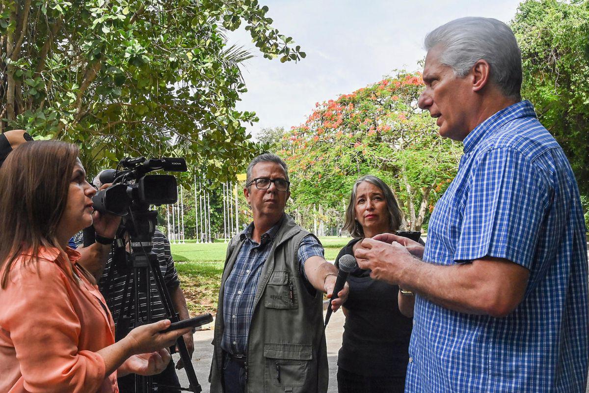 Cuba anuncia reformas para abrir el turismo y comercio exterior