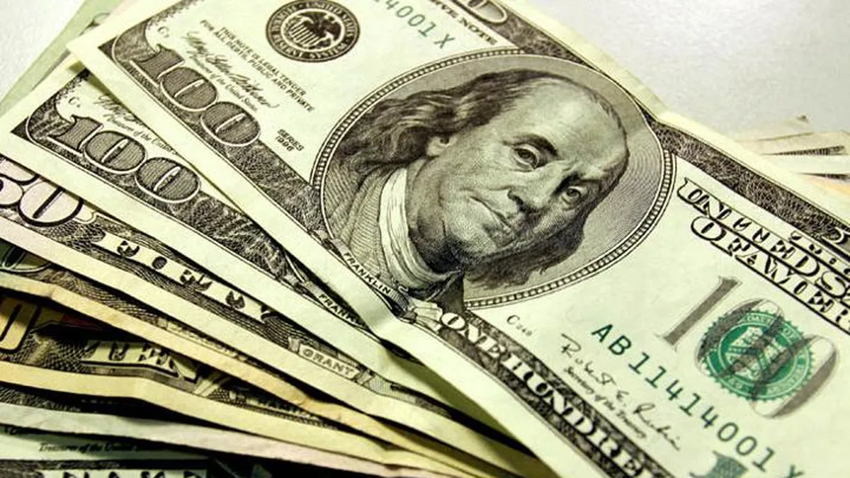 Mientras el dólar oficial encadenó su segundo avance al hilo, el dólar blue en San Juan subió otros $10