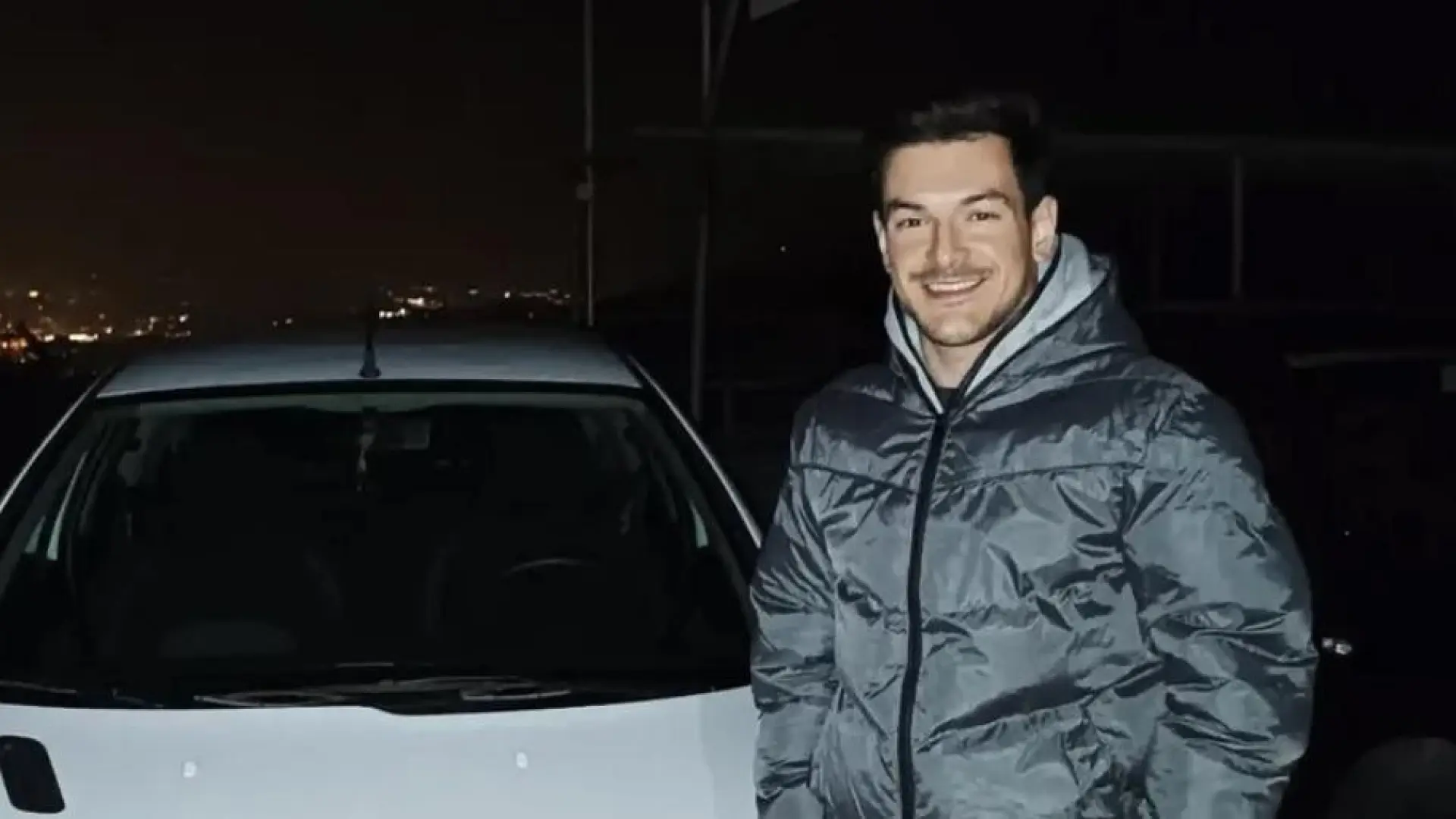 Adrián Fernández, el 'influencer' con ELA que inspira a los jóvenes: "Rendirse no es una opción"