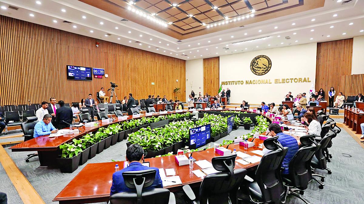 La UIF pone en vilo registro de nuevos partidos; INE los avala en comisiones