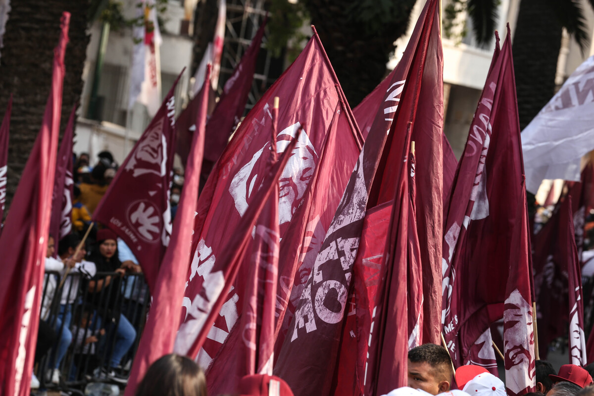 Morenistas solicitan licencia para gubernaturas elecciones 2027