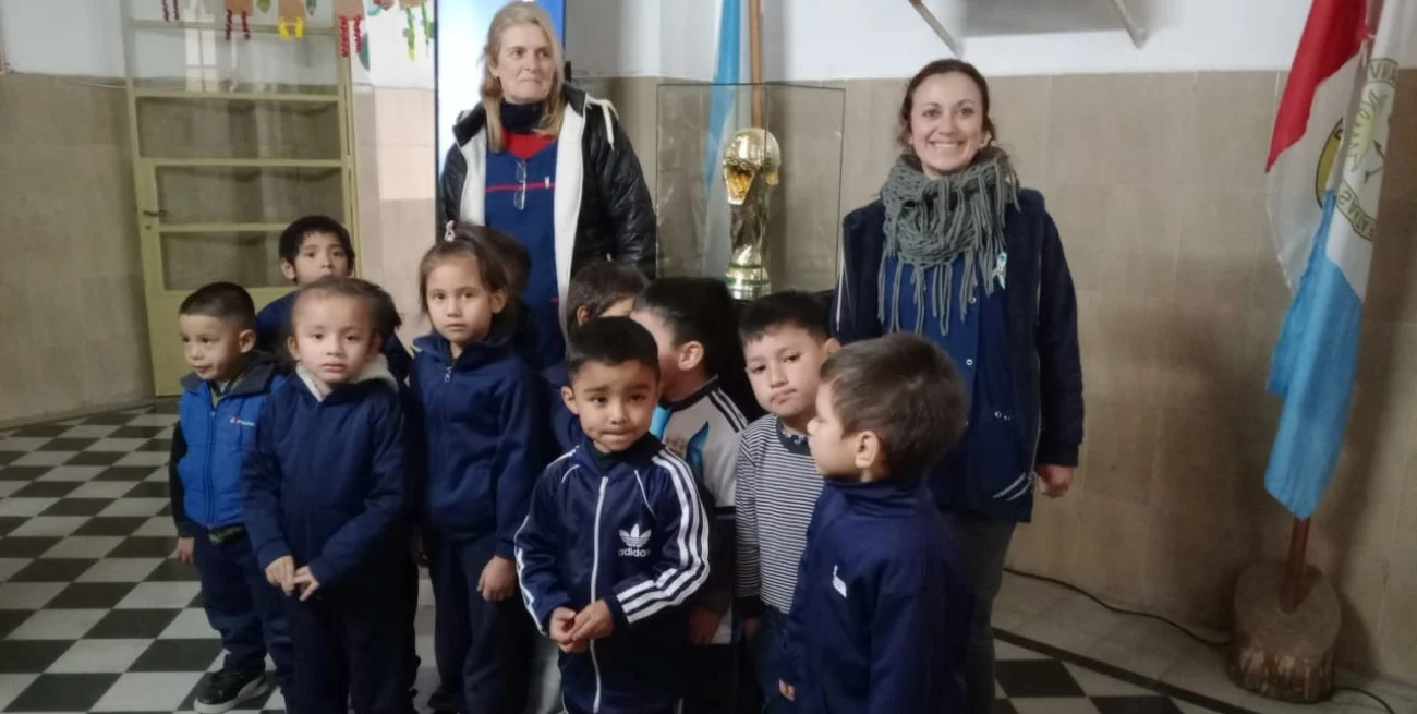 La Copa del Mundo recorre escuelas santafesinas con proyectos educativos integrados