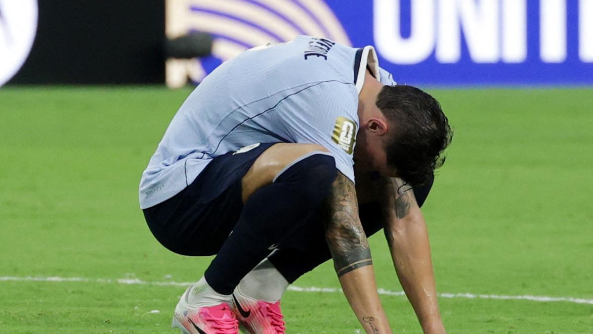 Uruguay se derrumba: cancelan el vuelo chárter y los jugadores de La Celeste regresan por su cuenta