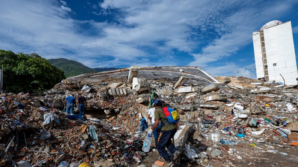 Se reducen esperanzas de hallar sobrevivientes tras seis días de los terremotos en Venezuela