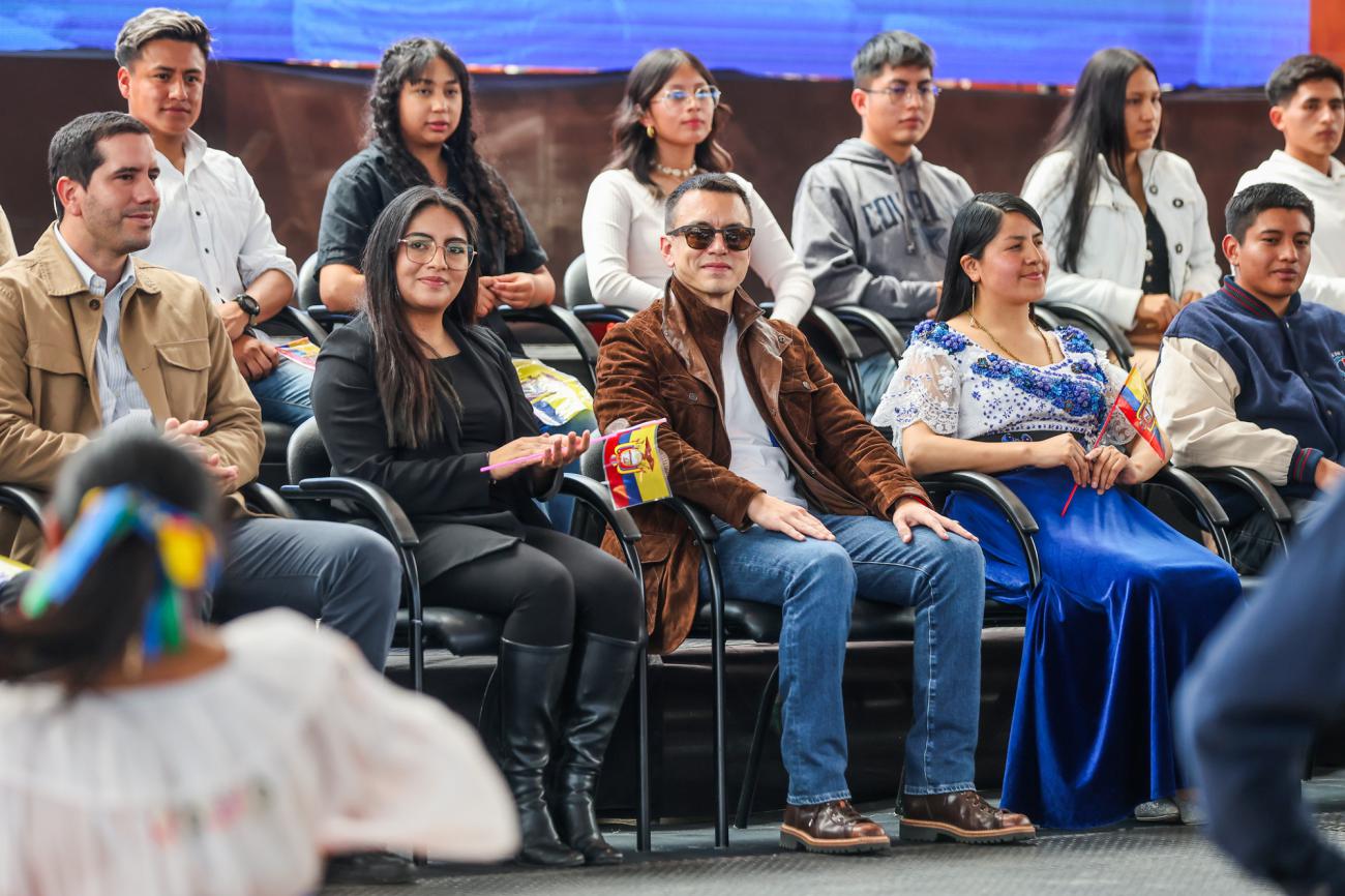 Daniel Noboa llama a inscribirse en el programa 'Jóvenes en acción' en junio de 2026