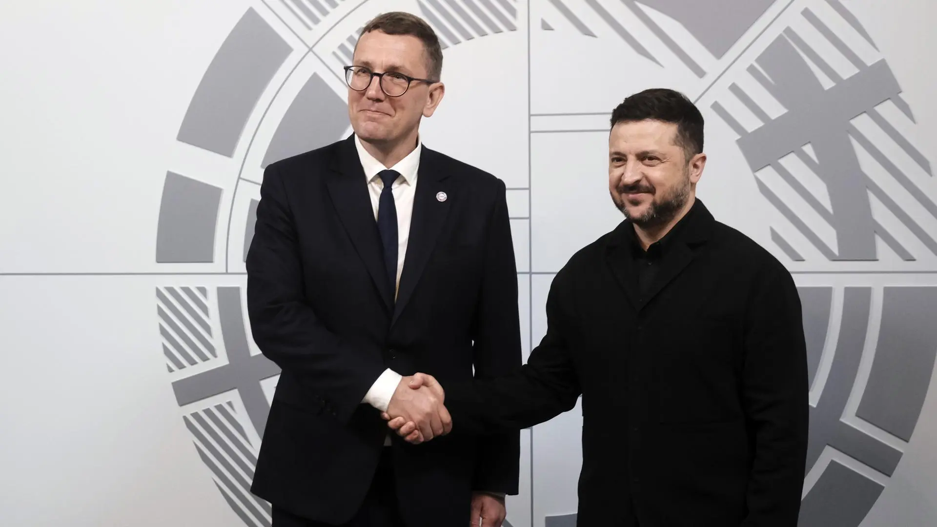 Zelenski ofrece un "acuerdo de drones" a los Bálticos tras la incursiones rusas en sus cielos y ve a una Rusia "cada vez más aislada"