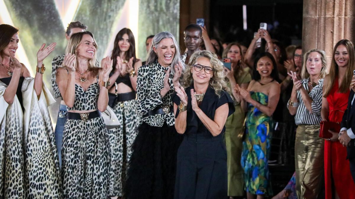 Espectáculo y las top españolas de los noventa: Lola Casademunt sopla 45 velas