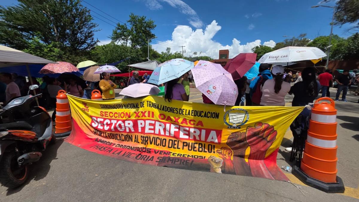 Acusan manipulación de votos para mantener paro de la CNTE