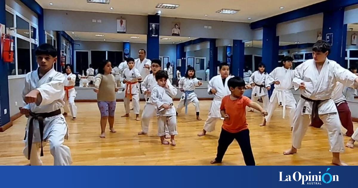 El karate sigue creciendo en el club Boca con una exitosa clase especial