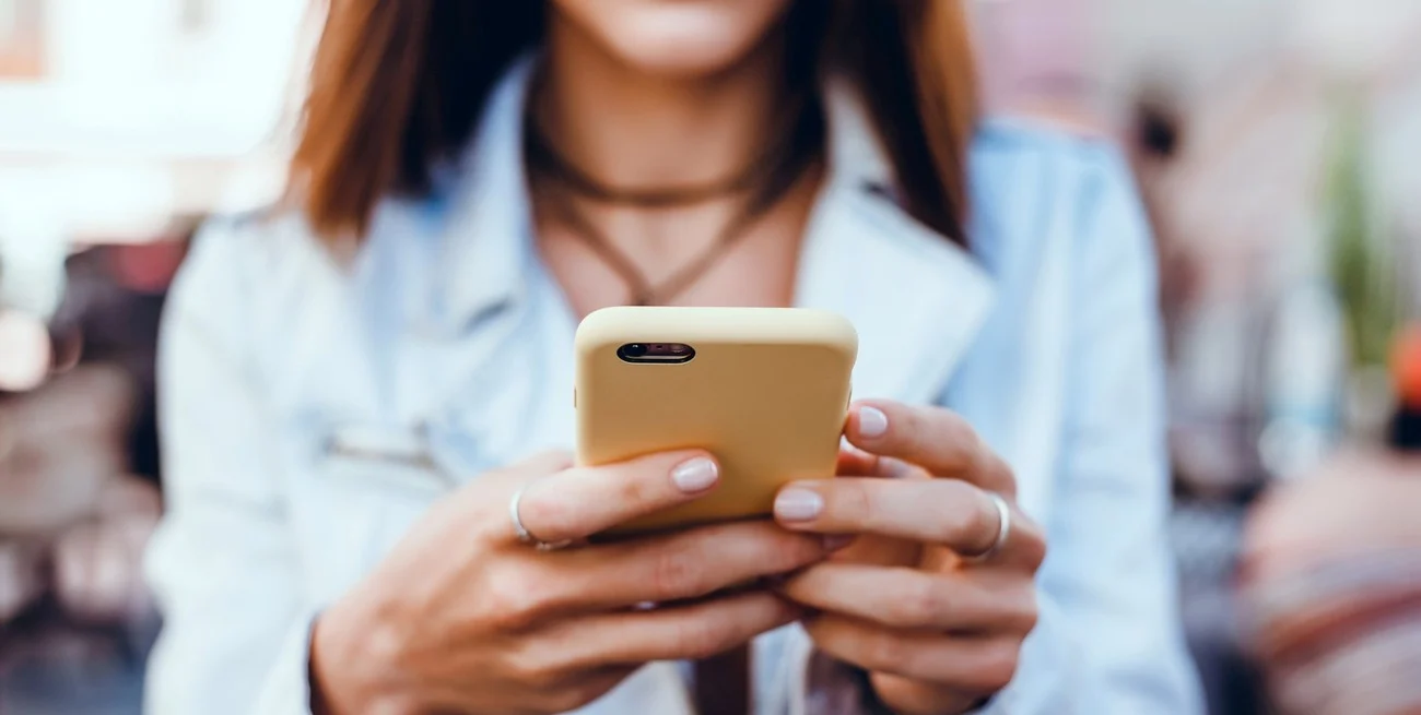 Brasil: un hackeo desató falsas alertas de "invasión extraterrestre" en celulares