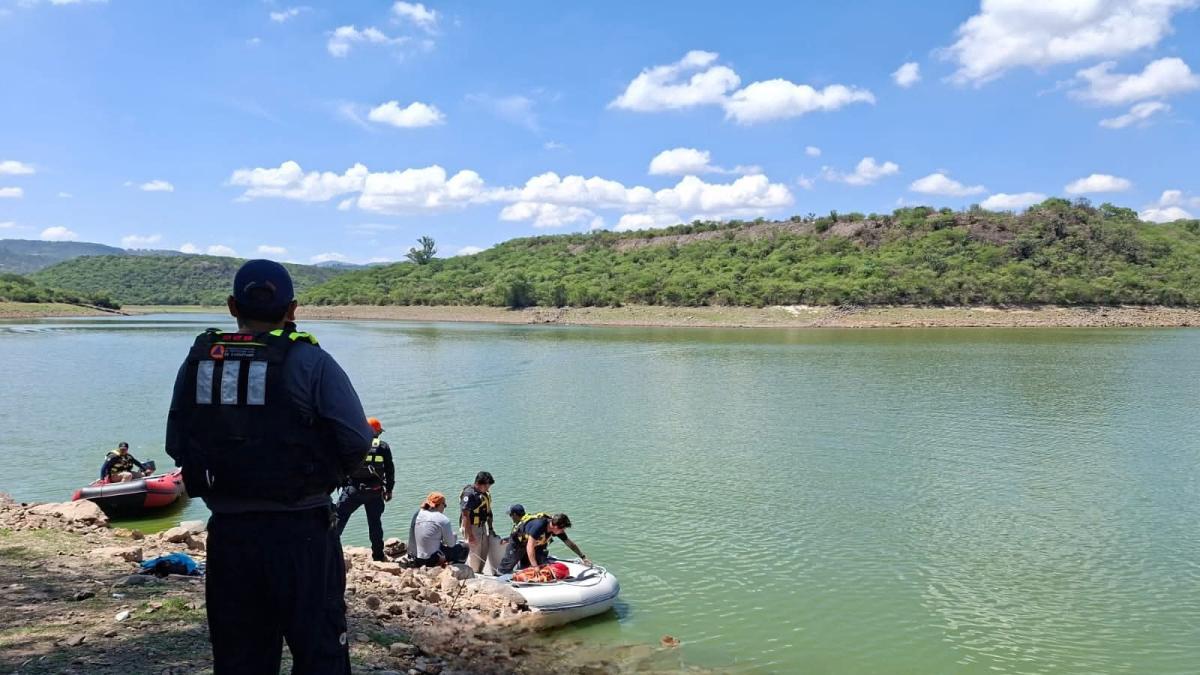Recuperan cuerpo de un hombre ahogado en presa de Huimilpan, Querétaro