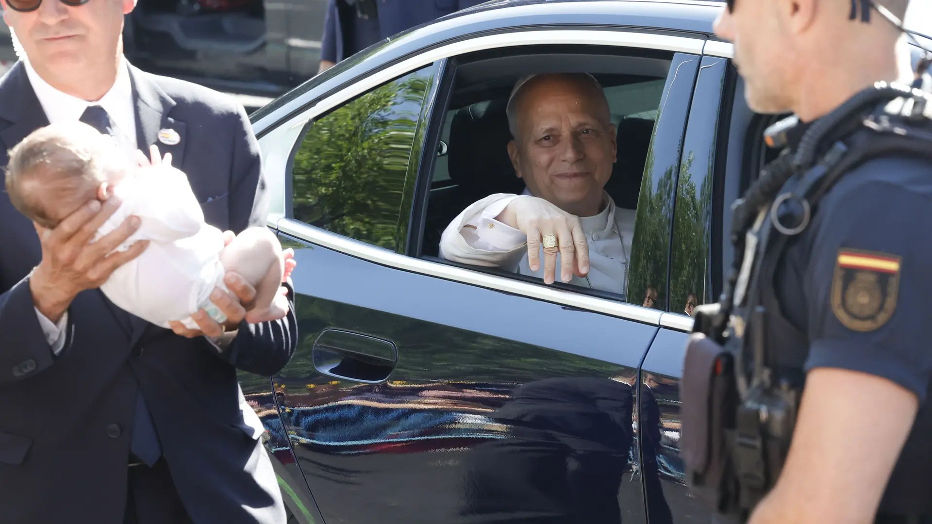 León XIV llega a Canarias y la DGT avisa: "Evitad los desplazamientos que no sean imprescindibles"