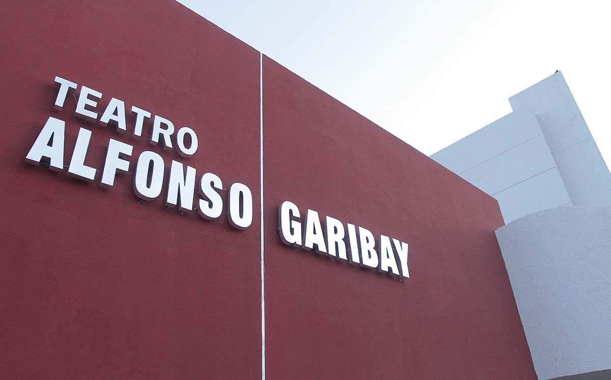 Martina y los hombres pájaro en teatro Alfonso Garibay de Torreón