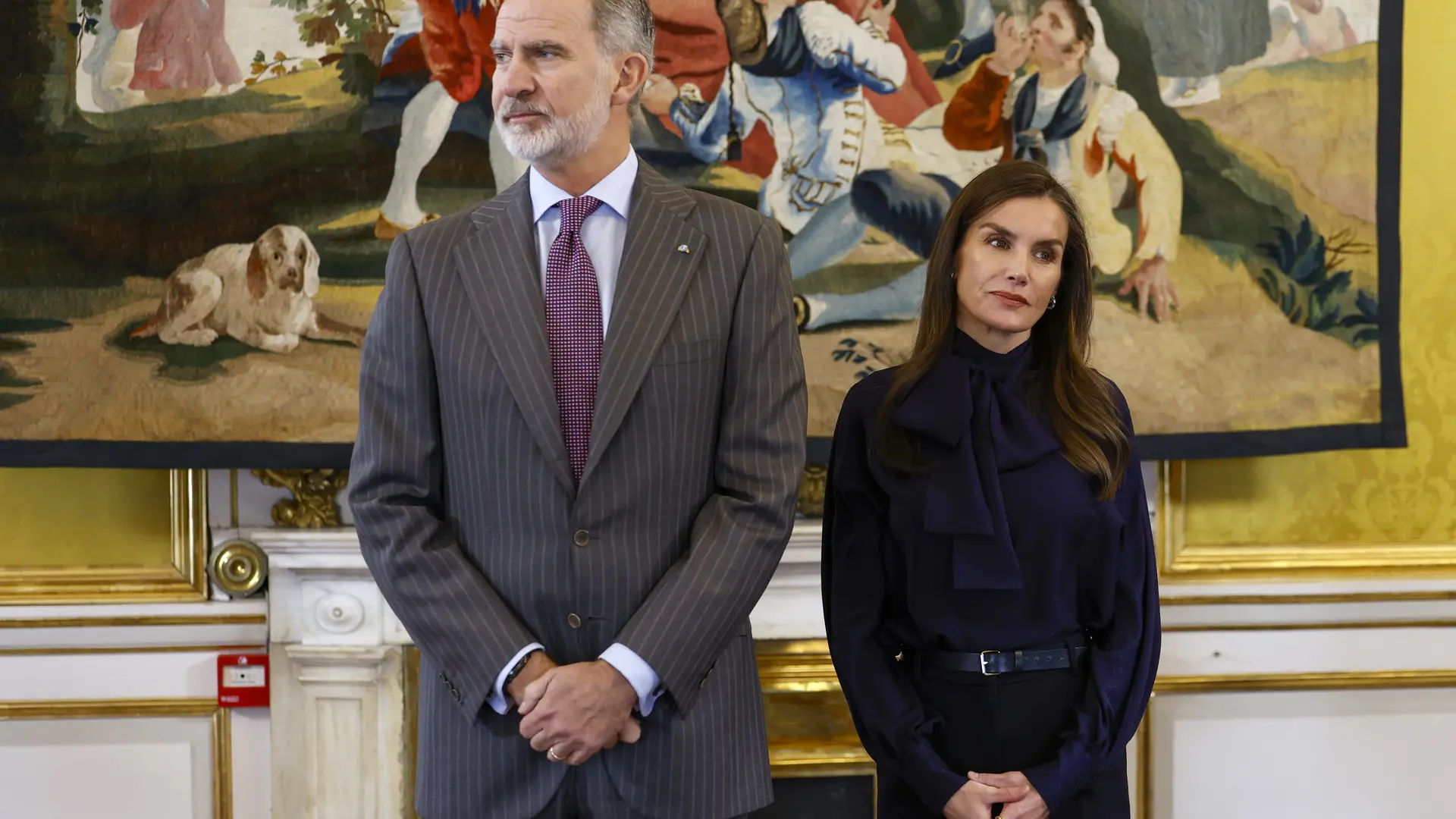Berenjenas, un collar egipcio o un móvil del presidente chino: los 429 regalos que recibieron los Reyes en 2025