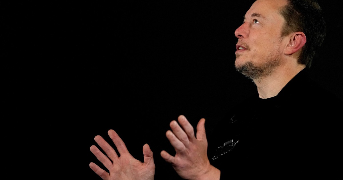 La fortuna de Elon Musk es tan grande que un trabajador argentino necesitaría más tiempo del que pasó desde la extinción de los dinosaurios para igualarla