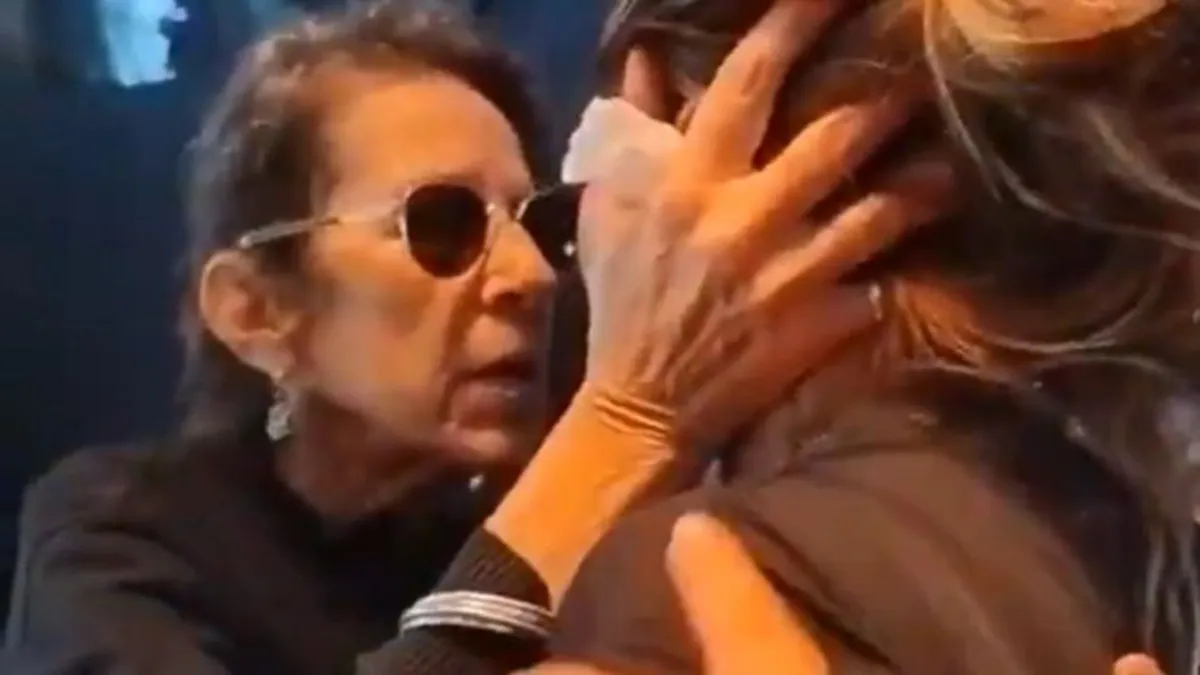 El conmovedor gesto de Viru, la esposa del Indio Solari, con una fan quebrada