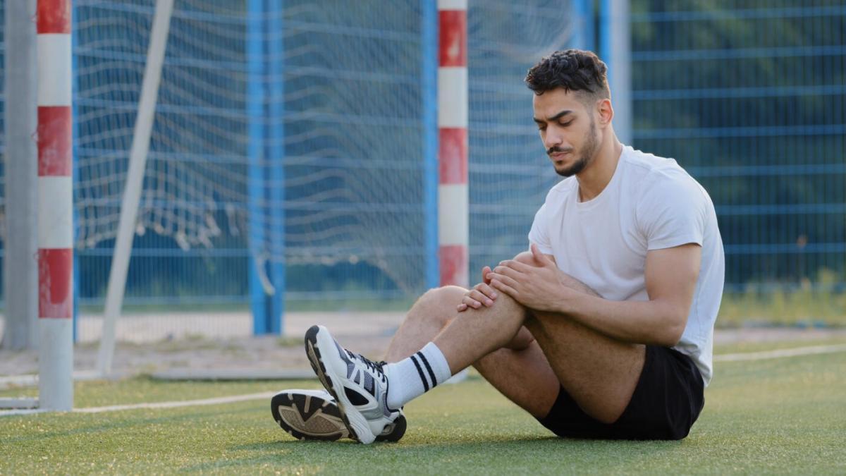 Más ejercicio, más lesiones: el 46.7% de los hombres en México practica deporte y aumenta el riesgo de dolor muscular
