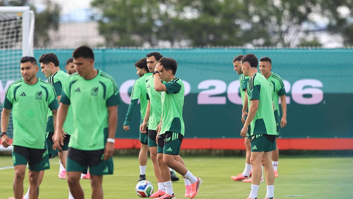 Javier Aguirre da tarde libre al Tri tras amarrar el liderato en el Grupo A del Mundial