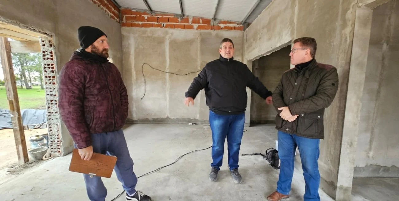 Borla recorrió Ramayón, Marcelino Escalada y Gobernador Crespo con una agenda centrada en obras e instituciones