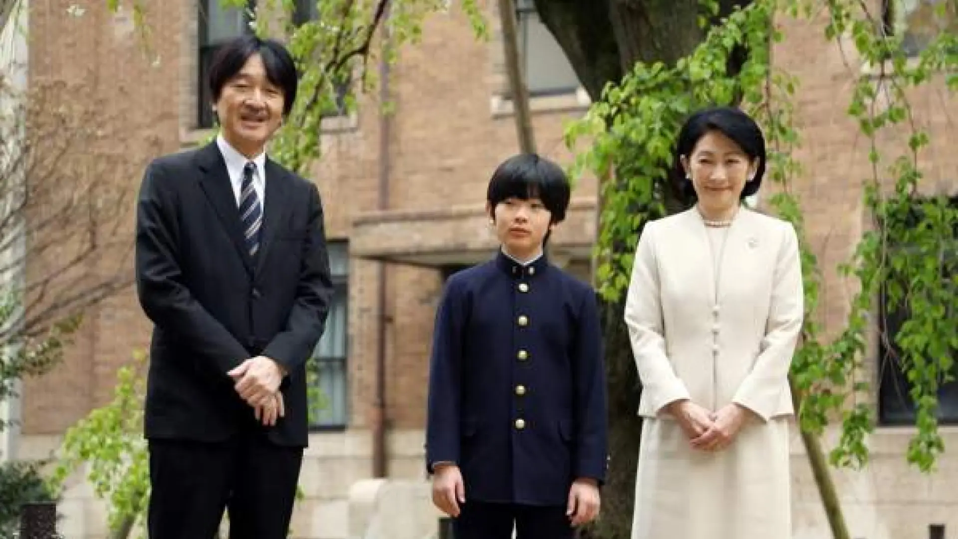 El príncipe Hisahito debuta en la corte imperial de Japón