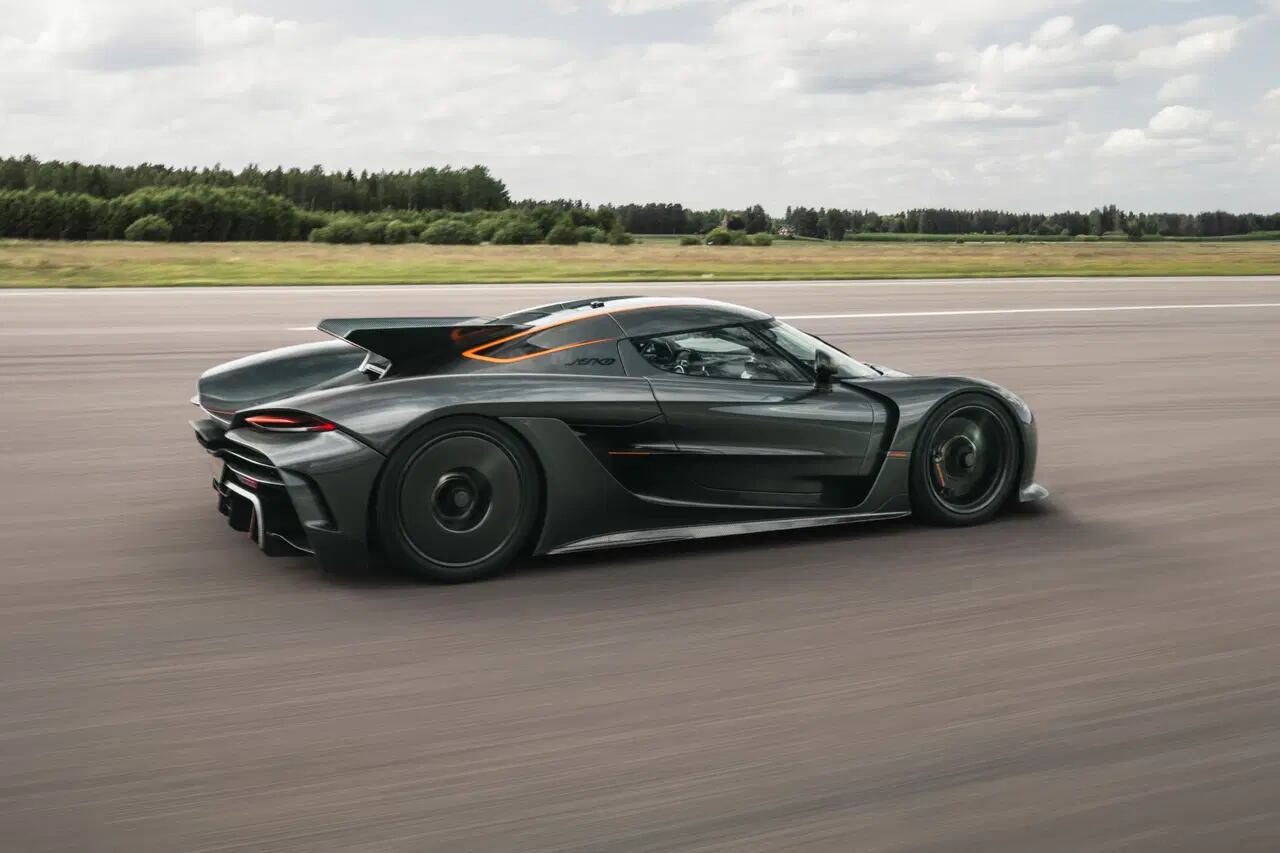 Koenigsegg Jesko Absolut rompe récords y se consolida como el rey de la aceleración