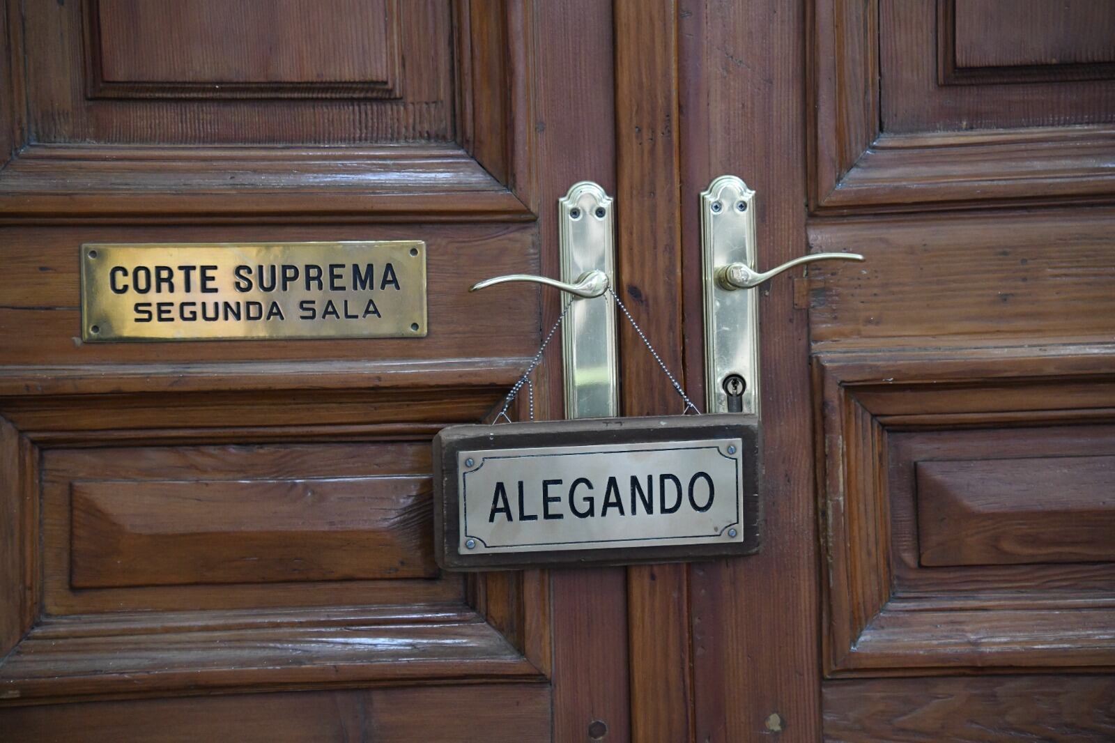 Corte Suprema absuelve a militares y policías (r) por apremios ilegítimos en caso Regimiento Cazadores de 1973