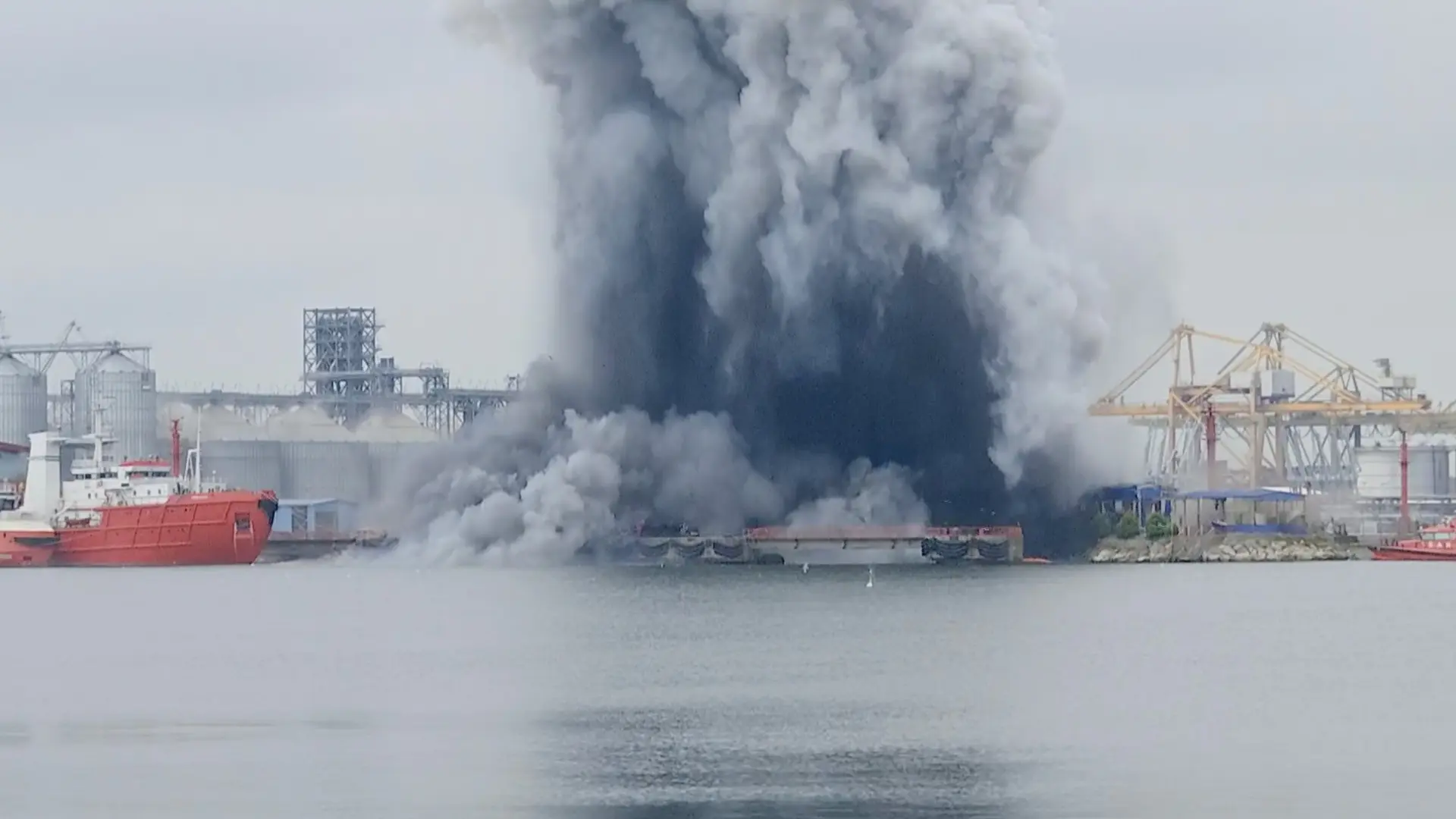 La OTAN "monitoriza la situación" tras la explosión de un dron naval en Rumanía