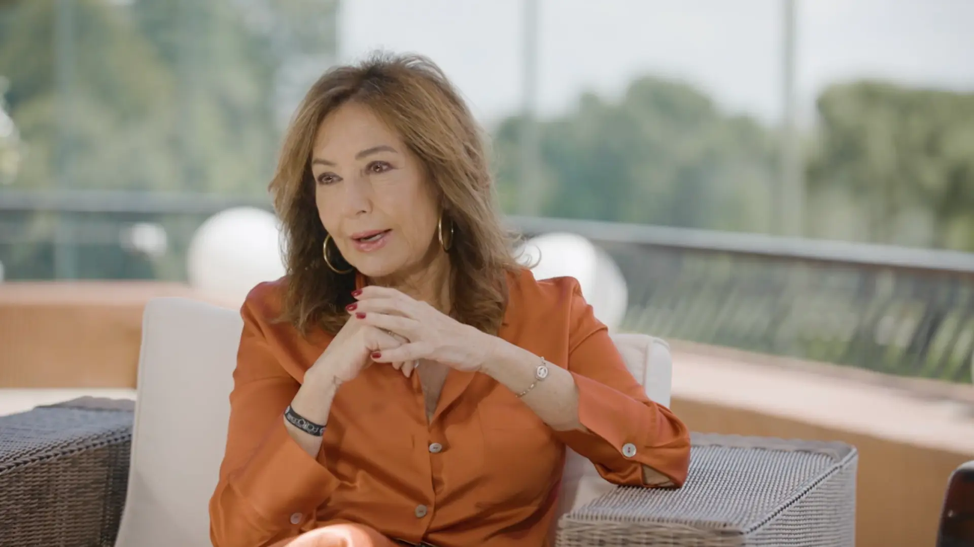 Ana Rosa reflexiona sobre su maternidad con más de 40 años: "Soy bastante descerebrada, no lo pensé"