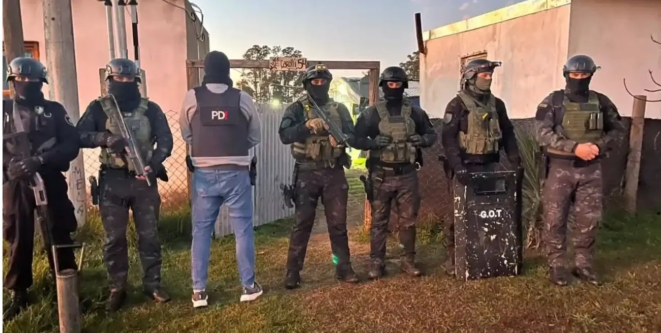 Allanamientos en Venado Tuerto dejan 10 detenidos, armas y droga secuestrada