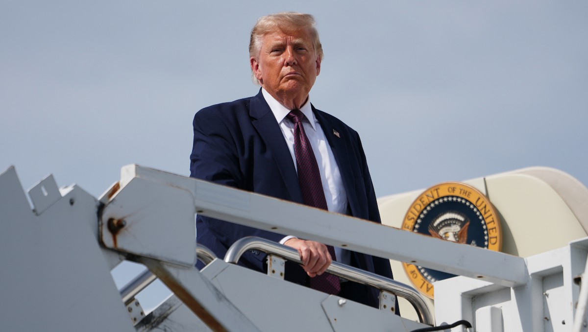 Trump amenaza terminar negociaciones Irán cobra peajes estrecho Ormuz