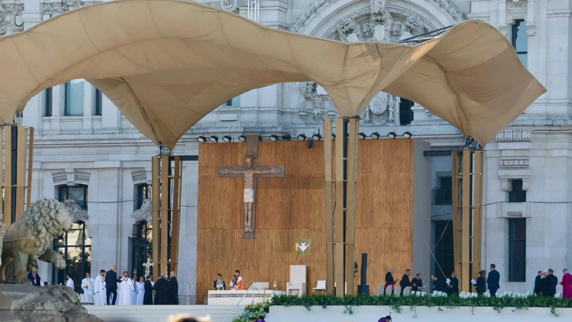 Segundo día del Papa León XIV en Madrid: de la gran misa de Cibeles al Movistar Arena