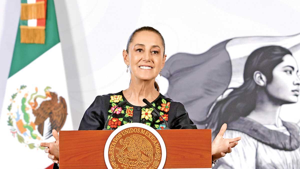 "Las mujeres podemos ser lo que queramos": Sheinbaum elogia a Katia Itzel