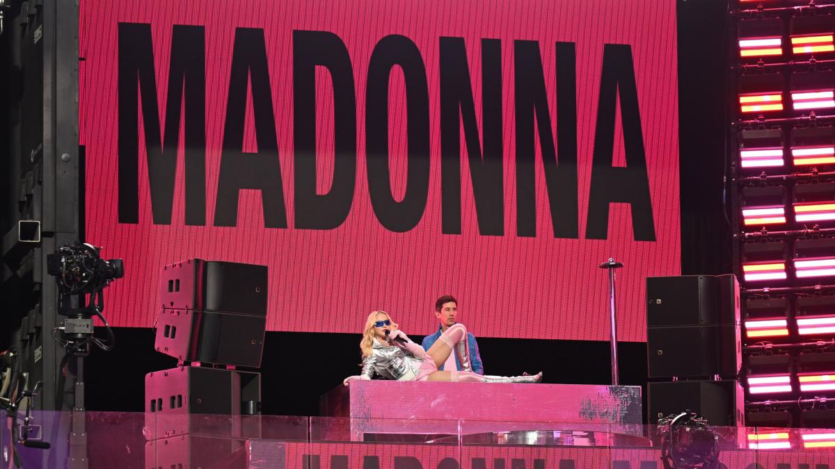 Madonna sorprende en Times Square: ofrece concierto gratuito