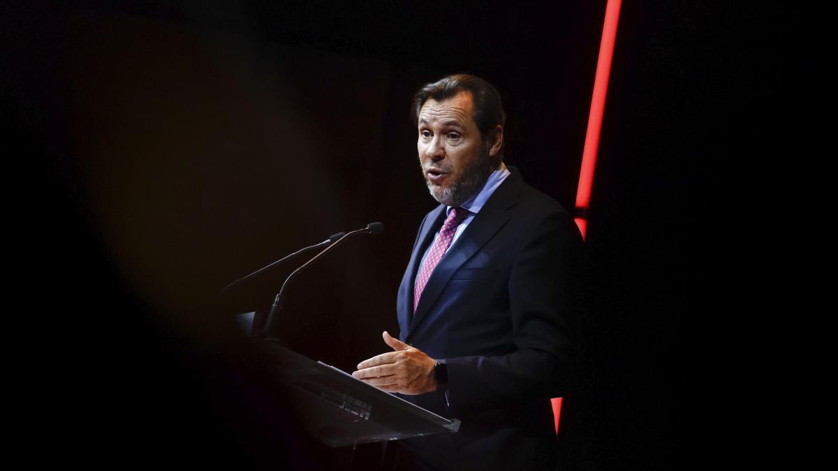 El ministro Puente pide al CGPJ que no proteja a los jueces que "ensucian el buen nombre de la justicia con sus abusos"
