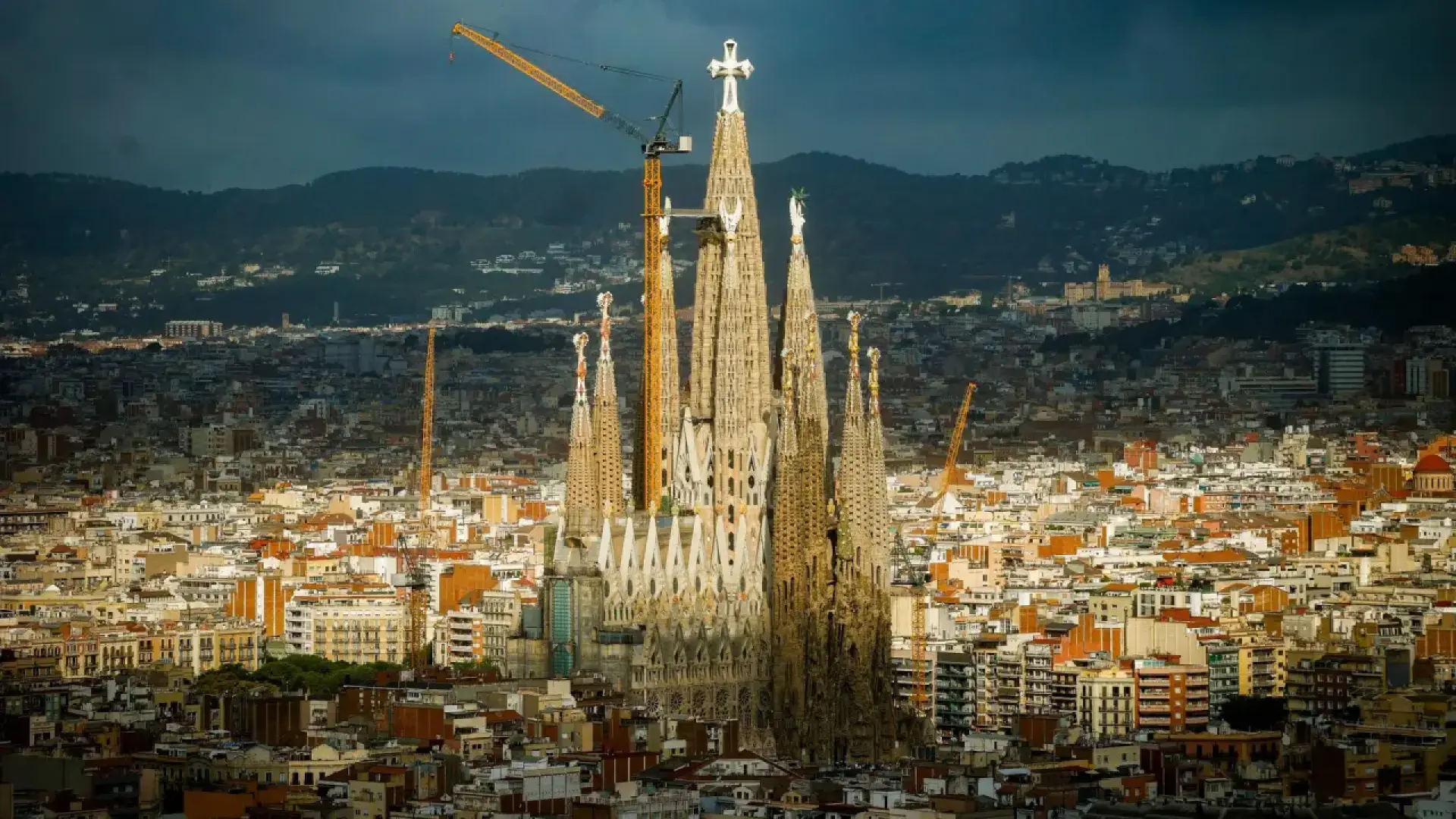 172 metros: La altura de la eternidad para recibir al Papa León XIV