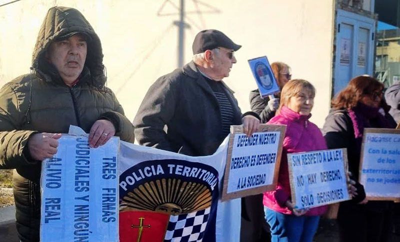 Frenan por ley los juicios del BTF contra ex policías endeudados