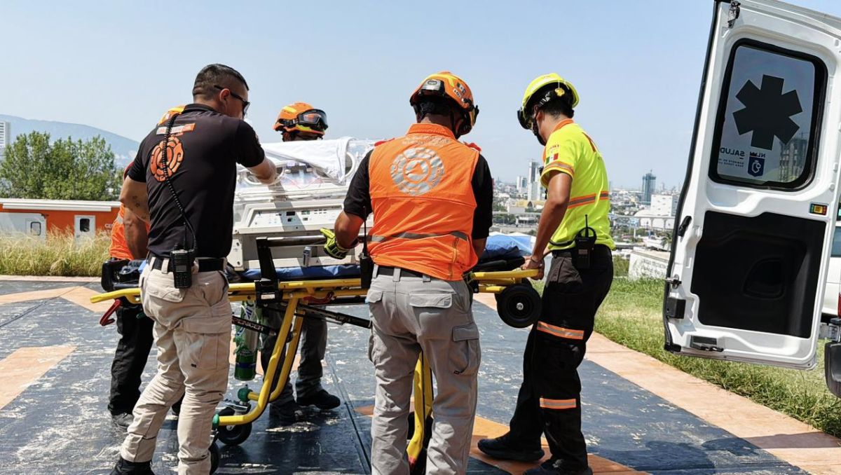 Trasladan de emergencia a recién nacido en Doctor Arroyo, NL