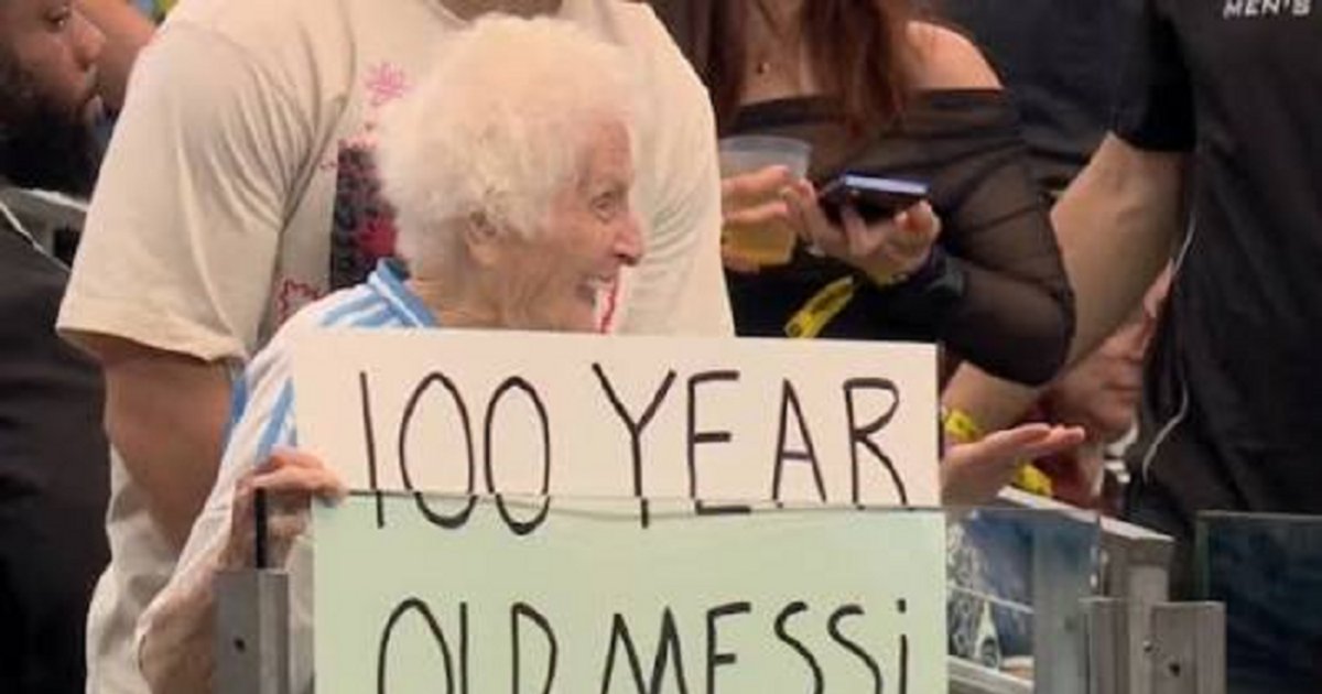Quién es la mujer de 100 años que es fan de Messi y que apareció en la tribuna del partido contra Austria