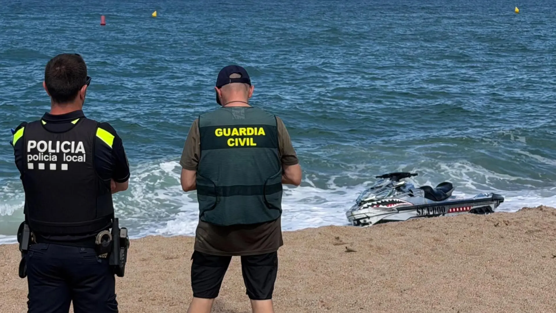 Los drones se unen a la búsqueda del menor desaparecido con moto de agua en Roses