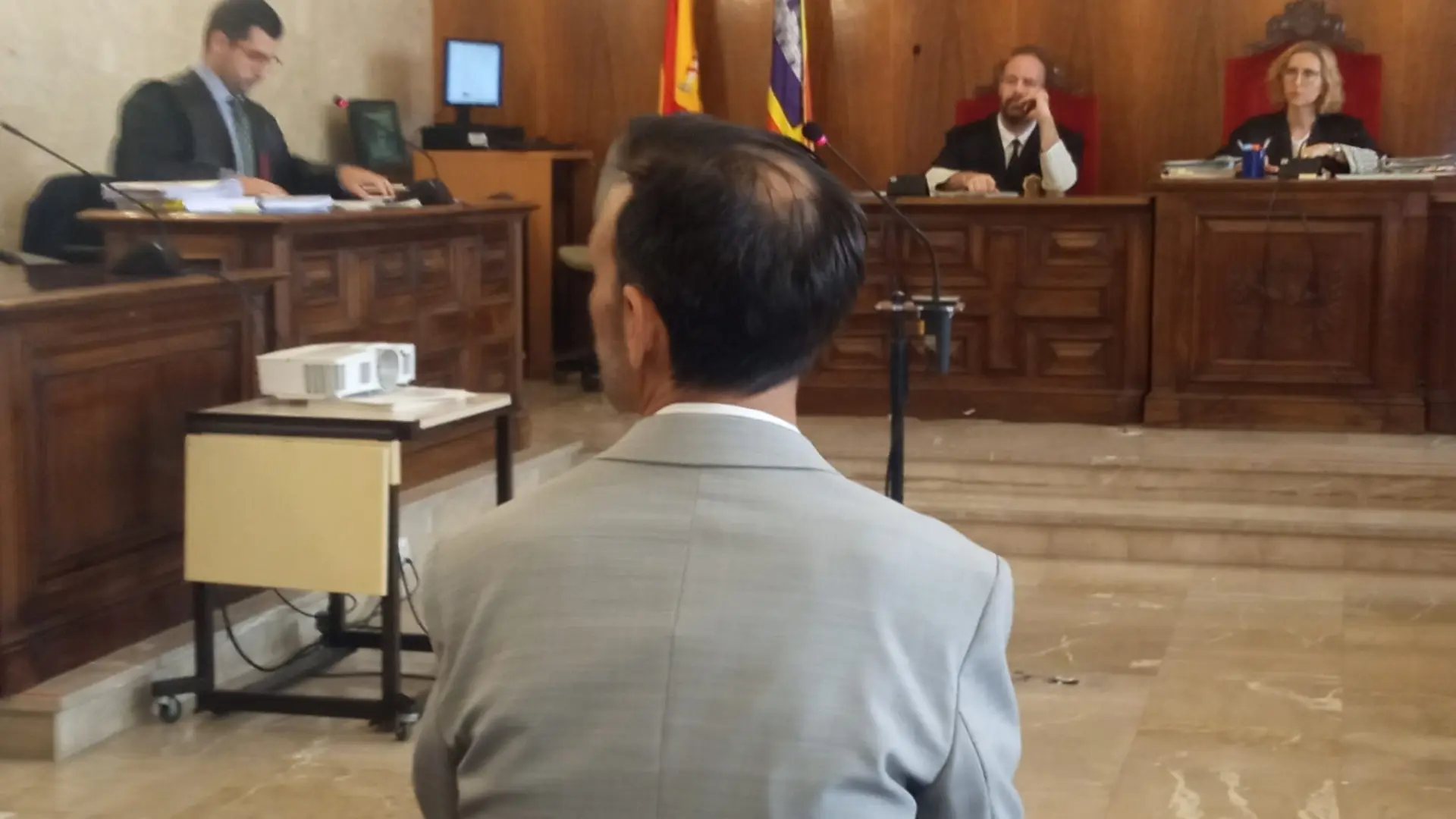 Una niña en Palma acusa a su padre de violarla cuando tenía seis años: "Me hacía cosas de mayores"