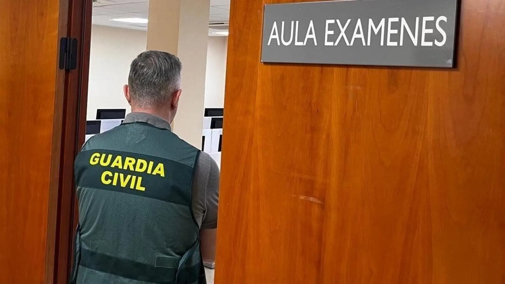 Sorprenden a una persona conduciendo su vehículo para acudir al examen de recuperación del permiso