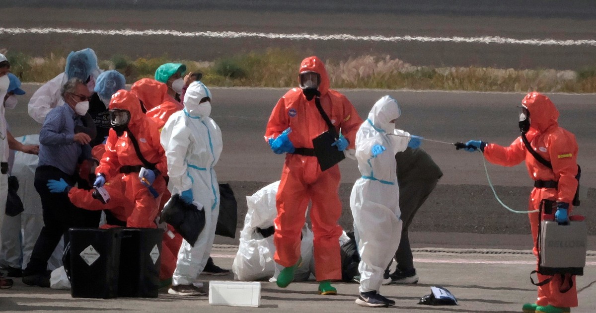 Brote de hantavirus en el crucero: tras más de cuarenta días de encierro, los pasajeros de EEUU pudieron volver a sus casas