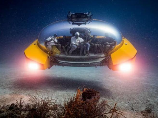 Triton ci riprova: il nuovo sottomarino a forma di Ufo costa 6 milioni di euro che arriva a 200 metri di profondità
