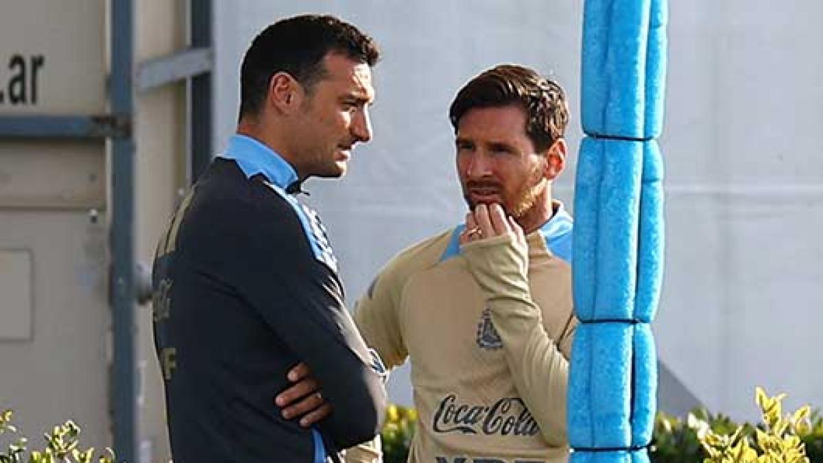 Scaloni evita hablar sobre Messi tras los rumores sobre la salud de su padre