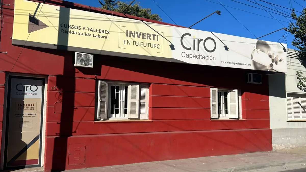 CIRO Capacitación y la UTN La Rioja firman un convenio estratégico para estudiantes catamarqueños