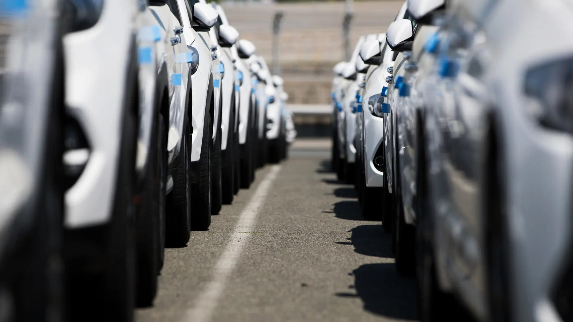Las matriculaciones de vehículos eléctricos repuntan un 18% ​y amortiguan la caída de mayo