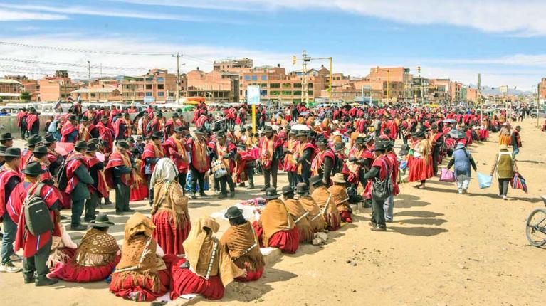 Tras los bloqueos, se reabre la crisis del movimiento indígena en Bolivia