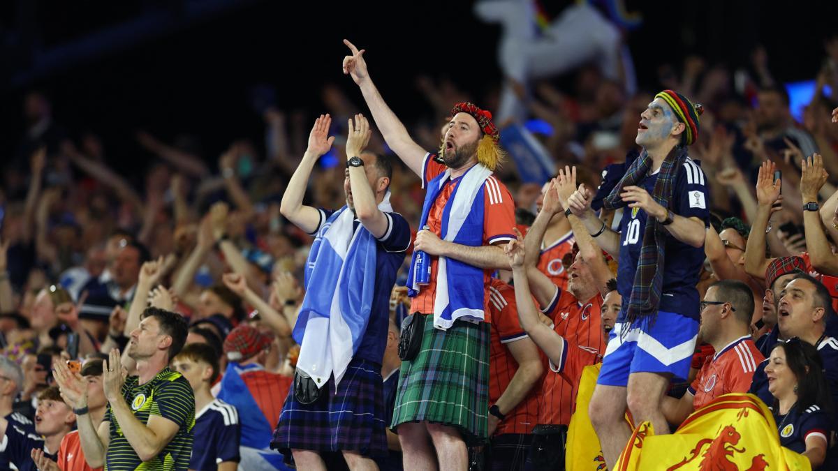 Alerta de desabasto: Aficionados de Escocia se beben la cerveza de Boston